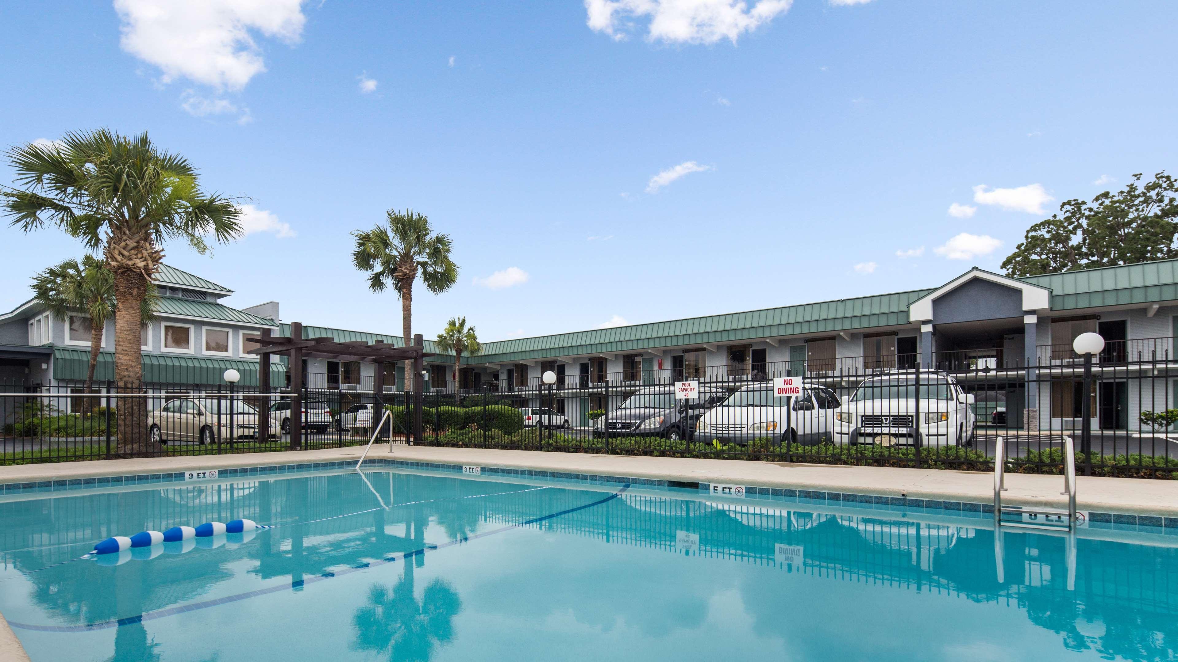 Best Western Central Inn Savannah Exterior photo