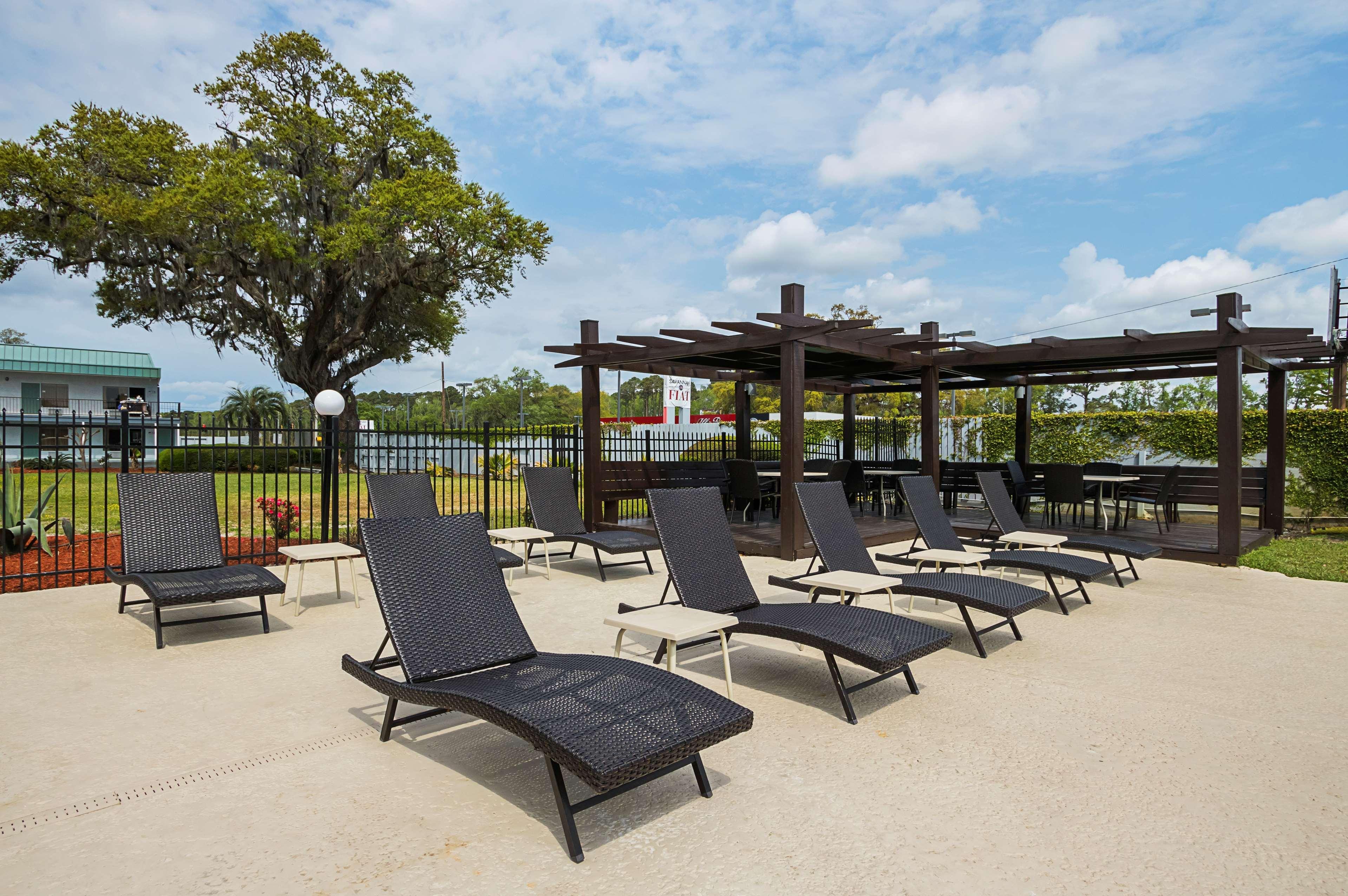 Best Western Central Inn Savannah Exterior photo